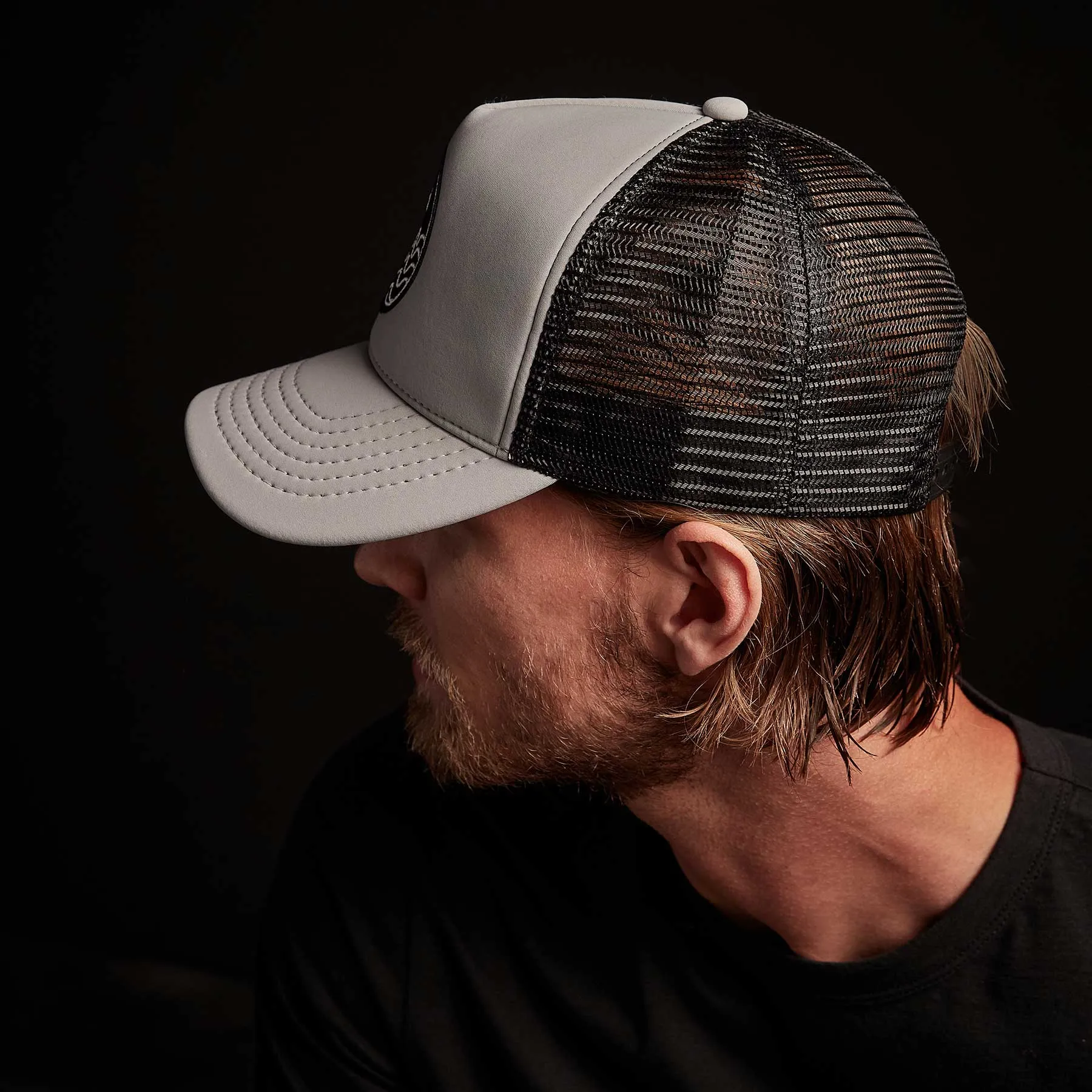 Wave Patch Scuba Trucker Hat - Pale Grey