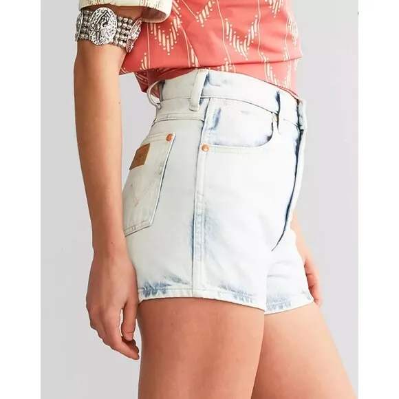 Wrangler Womens Festival Denim Short High Rise Light Blue Wash Western New